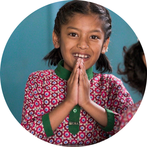 Sourire d'une élève de la Chantal Mauduit Academy